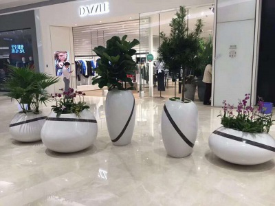 艺术组(zǔ)合盆(pén)景